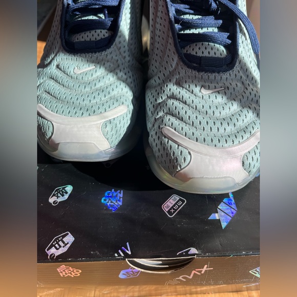 Nike Women’s Air Max 720 (2018) Blue - Picture 8 of 10